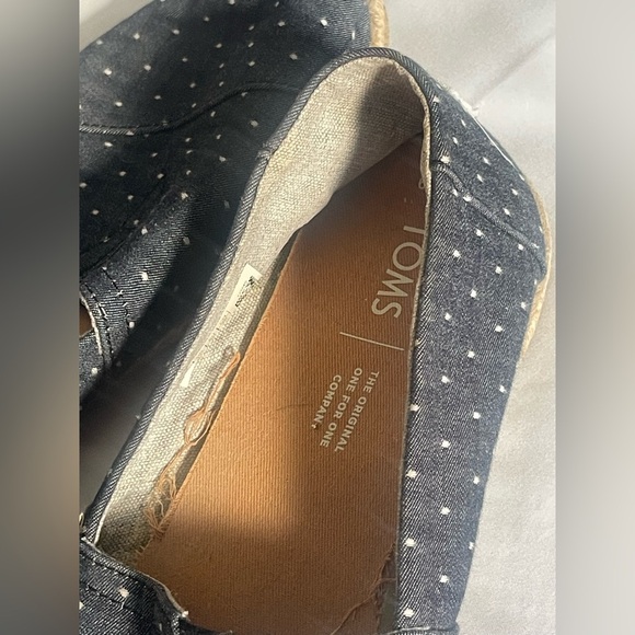 Toms Black Espadrilles Slip-On Shoes - Picture 5 of 6